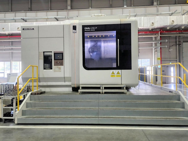 2015 DMG Mori DMU 210P